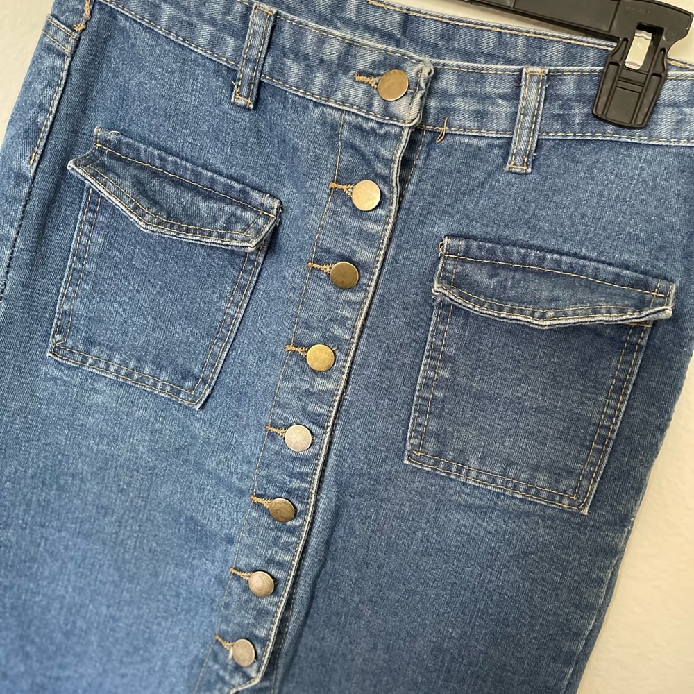 Button Up Medium Blue Wash Denim Pencil Skirt Pockets Size Medium Front Slit - Picture 3 of 4